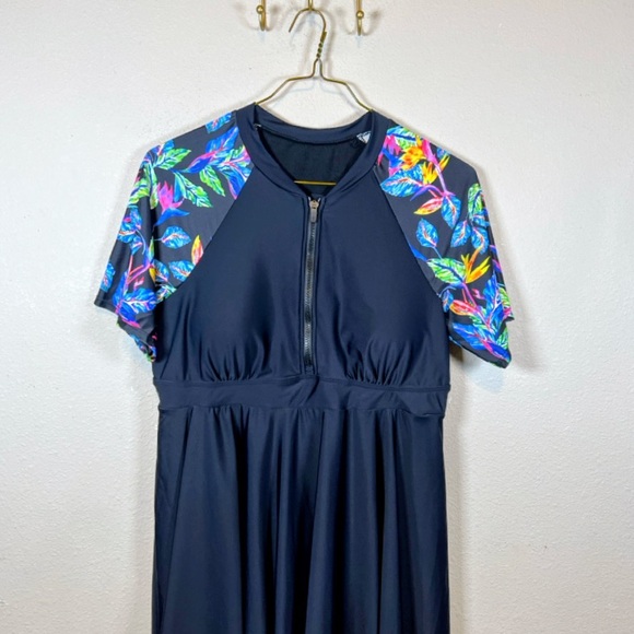 BloomChic Black One-Piece Swim Dress with Tropical Print Sleeves. Size 18/20 - Picture 2 of 5